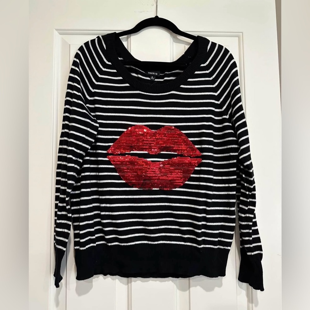 TORRID Black and White Striped Sweater with Sequined Lips Sz 0. Great condition